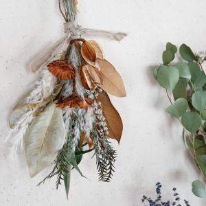 【1点もの】グリーンのナチュラルインテリアに似合う♪ ウバユリと富良野産ホワイトラベンダーのドライフラワースワッグ ブーケ 韓国 フォトウェディング 前撮り