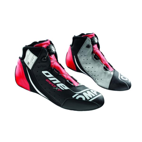 OMP ONE EVO R SHOE ブラック／シルバー／レッド【サイズ 42】（レーシングシューズ...