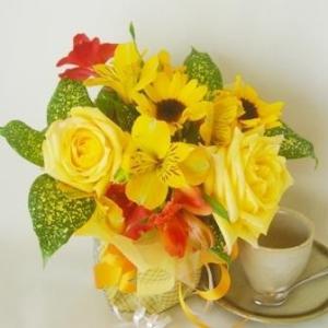 送料無料花束花瓶いらずのブーケスタイルフランス風Ｌサイズ３，９８０円イエロー_包装_メッセ