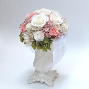 プリザーブドフラワー　ギフト 誕生日　ご結婚祝い　ご出産祝い　退職祝い　記念日　プレゼント　贈り物　白い薔薇　エレガントホワイト｜hanayagi