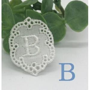 アンティーク 復刻版 イニシャル レースワッペン : 手芸の