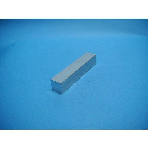 アルミ角柱　30×30×150mm ハンズ