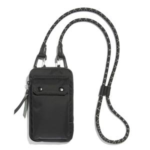 アントラック（UNTRACK）　CITY／DS　スマホショルダー　0.5L　6021101　ブラック ハンズ｜hands-net