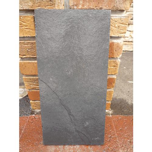 ステップストーン / 天然石 敷石 ＴＯＲＶＡＬＥ ブラック／ダークグレー系 中 約 560mm×2...