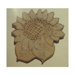 木彫り材料・ひまわりブローチB（横葉）