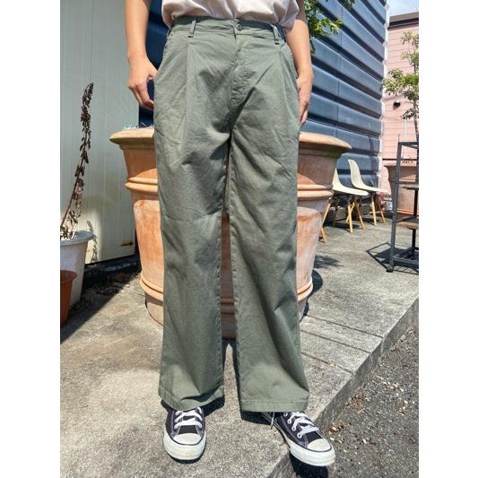 SOMETHING サムシング TUCK CHINO TROUSER SN75-21　オリーブ