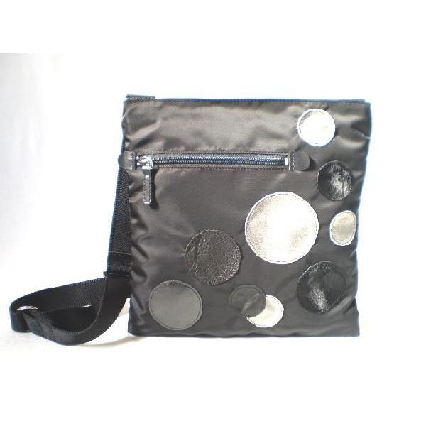 マルチドット斜めがけバッグ（モノトーン）