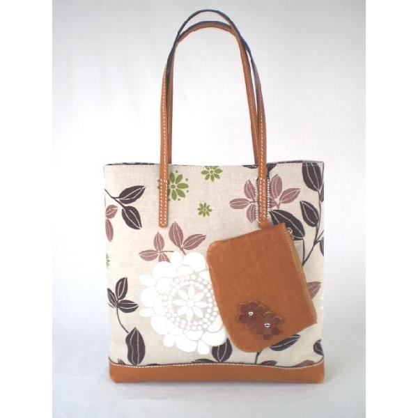 通勤用　トートバッグ　フラワーガーデン（茶）