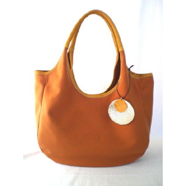 　トートバッグ　イタリアンファブリック　おしゃれなオレンジのかわいいバッグ