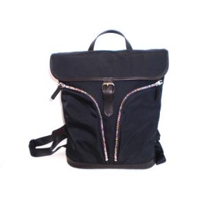 ユニセックス　リュックサック　（A4ファイルの入る）カッコいい黒