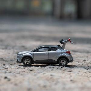 トミカ No.94 トヨタ C-HR (箱)｜hapitize