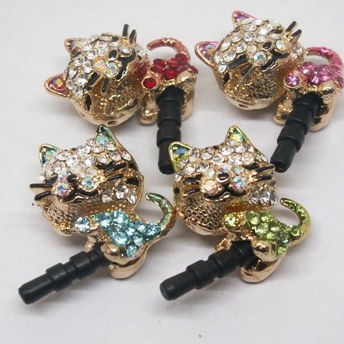 スワロスキーイヤフォンジャックアクセサリー スマホピアス Phone＆スマホ対応  ４色 眠り猫