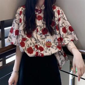 【セール期間】シャツブラウス 花柄ブラウス ボタニカル柄 襟付き 花柄 可愛い レディース トップス 花柄シャツブラウス レッド薔薇 春夏 新作 バラ レッド
