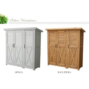 屋外収納庫 ストッカー ベランダ収納庫 木製物置 ナチュラル おしゃれ 大型 ワイド 倉庫 木製物置 ナチュラル 北欧 屋外収納庫 木製大型収納 庫 三つ扉 木製収納庫 ガーデン収納庫 カントリー インテリア雑貨店happychoco