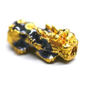 タイ-ワット・ピクントーンのプラクルアンその1 ルアンポーペー丸型