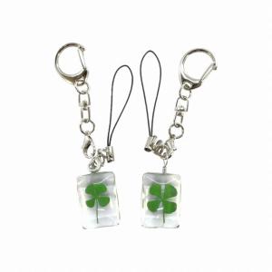 クローバーストラップ 本物の四つ葉のクローバーが入ってる 人気の