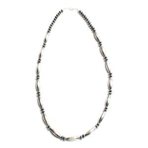 インディアンジュエリー ナバホ カルビン・マルチネス ナジャ シルバー