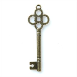 金古美 チャーム 1本 1個 鍵 キー 四つ葉 カギ アンティークゴールド アクセサリー パーツ カン付き 金具 金属 メタル ピアス レジン ハンドメイド T-269