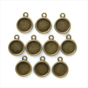 サービス品 ミール皿 10枚セット 丸皿 小さめ a31 アンティークゴールド 金古美 カンあり カン付き 丸 レジン アクセサリー パーツ 型枠 モールド チャーム 素材
