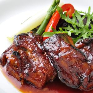 スペアリブ 骨つき 八雲産 (250g×4袋) 豚肉 北海道 ハーベスター