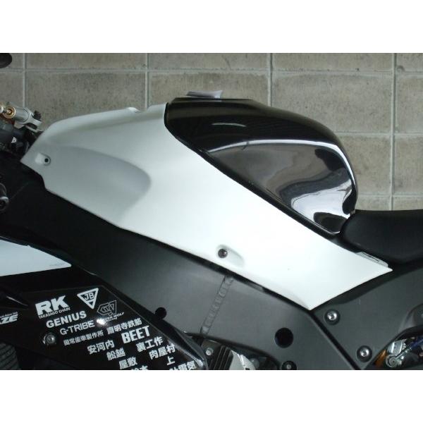 バイク 外装 タンクカバー 白FRP ZX-10R 11-15 11ZX1-020-00 取寄品