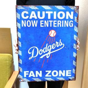 ブリキ看板 ドジャース ロゴ おしゃれ USA製 CAUTION NOW ENTERING 正規ライセンス品 FAN ZONE 立ち入り注意 壁飾り ブルー