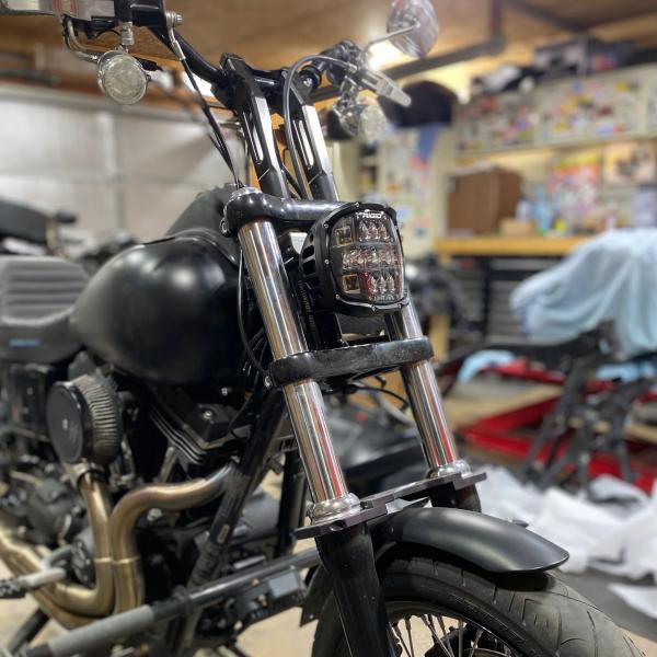 KLEENMOTO RIGID ADAPT XP LEDヘッドライト 取り付けブラケット、ハーネスキ...