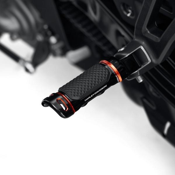 ハーレー純正 ナイトスター(RH975)、スポーツスターS アドバーサリー パッセンジャーフットペグ...