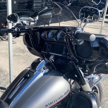 ハーレー FLH ツーリング、トライク 1-1/2インチ ポインテッドトップ・EZインストールハンド...