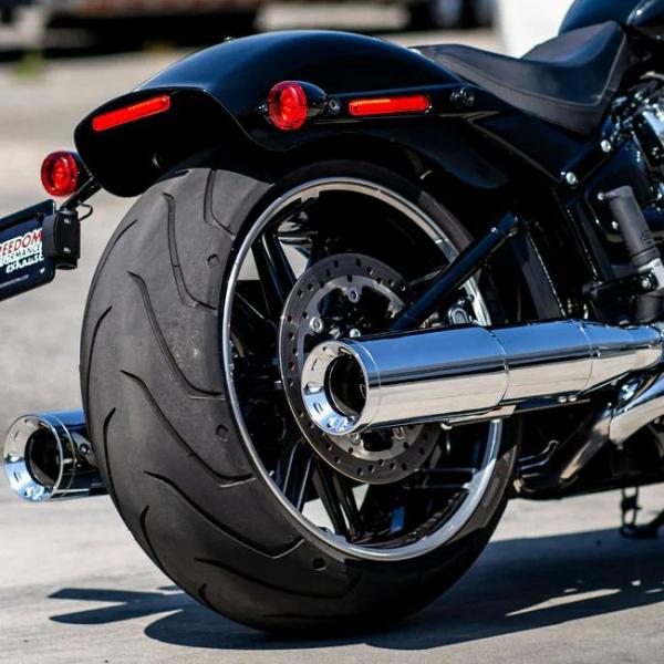 ハーレー M8ソフテイル トゥルーデュアルエキゾースト用 4.5インチ ツーステップ・スリップオンマ...