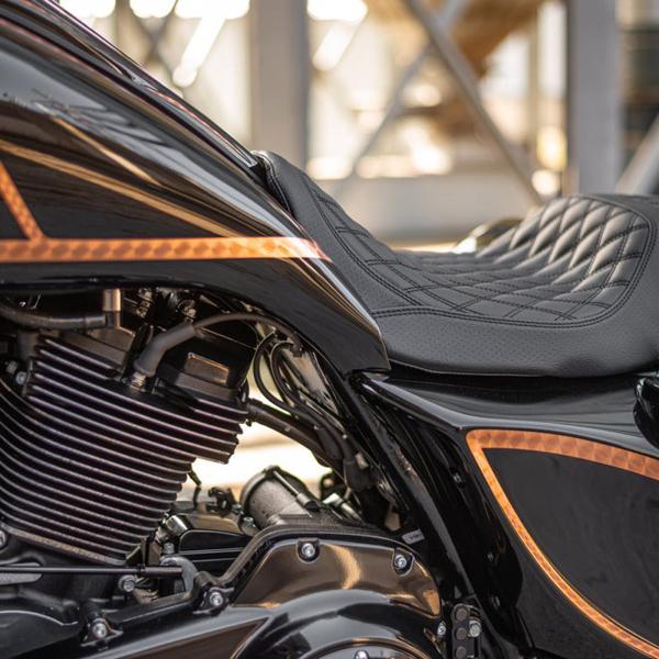 Killer Custom Flow2 エクステンドガスタンク/サイドカバー (ノーマルシート用) ...