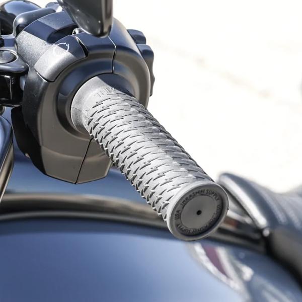 スラッシンサプライ グリップ ブラック TSC ボルト ハーレー TSC-2708-1