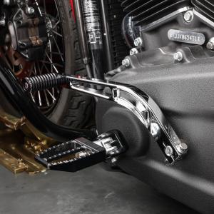 スラッシンサプライ M8ソフテイル ミッドコントロールシフトレバー ブラック スラッシンサプライ M8ソフテイル用ミッドコントロールシフトレバー