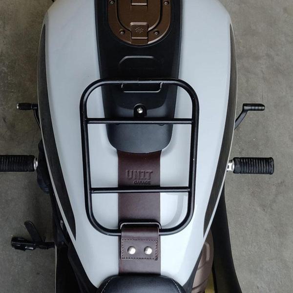 UNIT GARAGE ラゲッジラック付タンクベルト (ブラウン) スポーツスターS