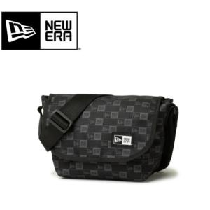 ニューエラ ポーチ NEW ERA ショルダーバッグ ミニ 3.5L ボックスロゴ モノグラム/ブラック 13772355｜heartstage