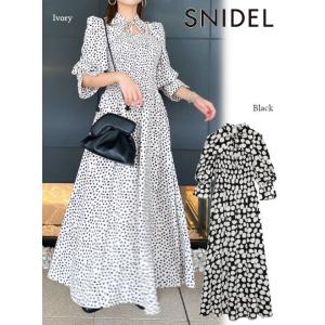 追加予約b snidel スナイデル  デコルテオープンドットプリントワンピース  21秋冬.予約2 SWFO215033 入荷予定 : 2月上旬〜