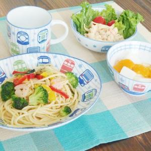 洋食器 にこにこ電車くんストライプ ご飯タイム大好き４点セット(お取り寄せ商品 欠品時約1ヶ月程度)