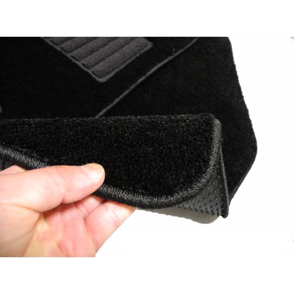 ランボルギーニ ウルス フロアマット 2018年以降 プレミアム素材