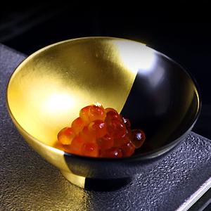 盃　漆黒に金箔
