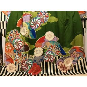 平和屋着物●白石麻衣 振袖 駒刺繍 扇面花文 ...の詳細画像2