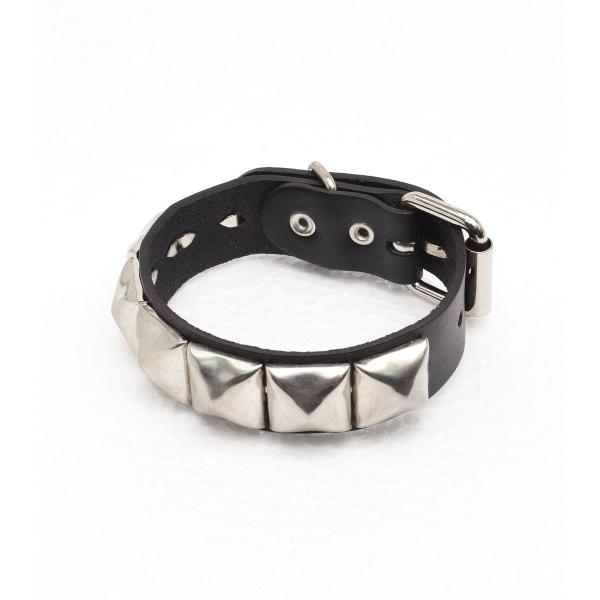 リストバンド ブレスレット スタッズ 鋲 ピラミッド ブラック レッド シルバー HELLCATPU...