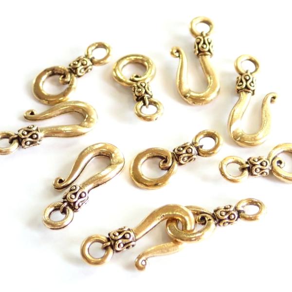 10160-《トグル》　ＮＹピューター　フック　金古美　フック全長２２mm　５ペア/１セット