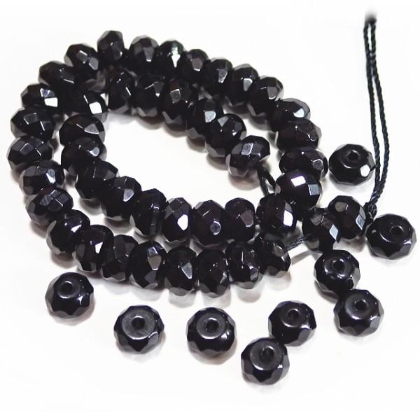 1082-《天然石いろいろ》　オニキス　カットロンデル　６ｘ４mm　半連（約５２個）/１パック