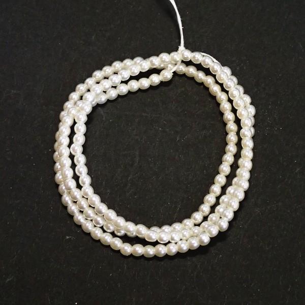 1100-《チェコグラスパール》　 ホワイト　３mm丸玉　約４０cm　１本/１パック