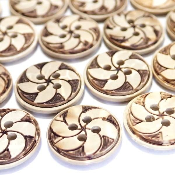 12215-【ウッドビーズ】　ボタン　１５mm　４ホール　２０個/１パック