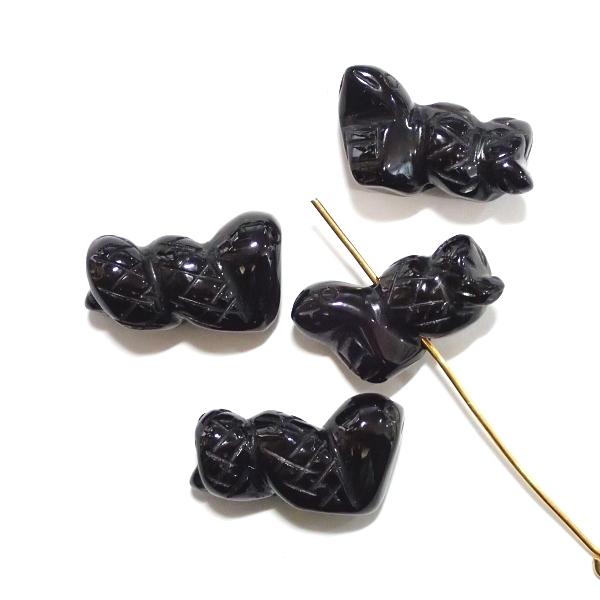 1223-《天然石いろいろ》　蛇　オニキス　約１３ｘ２０mm　４個/１パック
