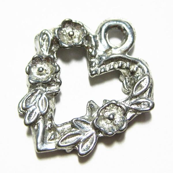 12601-《メタルチャーム・パーツ》　ハート　銀色　２１ｘ１９mm　２個/１セット