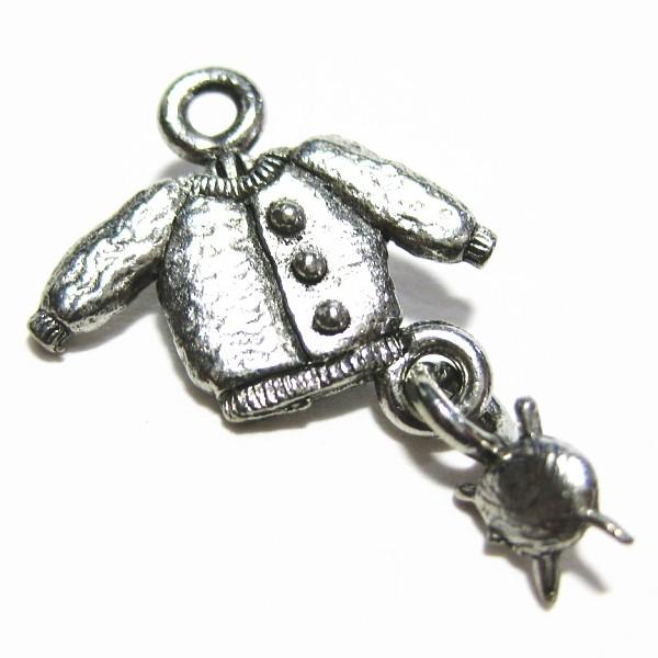 13128-【ＮＹピューター】　セーター　チャーム　銀古美　１５mm　５個/１セット