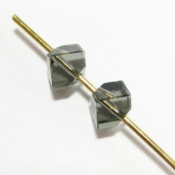 13207-swarovski　＃5600　ブラックダイヤモンド　４mm　２個/１パック