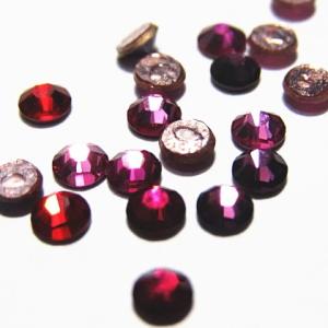 13311-swarovski　エレメント　＃2028　PASSION　ｓｓ10　２．８mm　２０個...